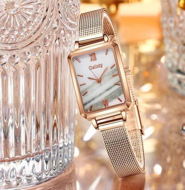 Relógio Luxe Feminino Linha Premium + Um Elegante Bracelete